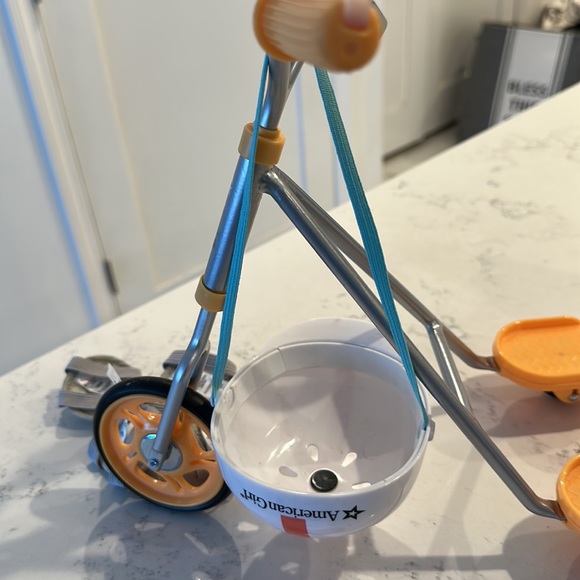 American Girl Z's Scooter set - Picture 8 of 8